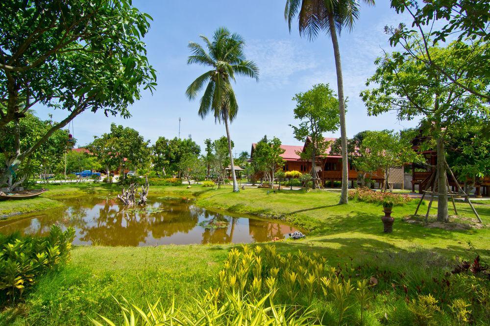 Bueng Bua Thong Resort Ban Huai Yai Extérieur photo